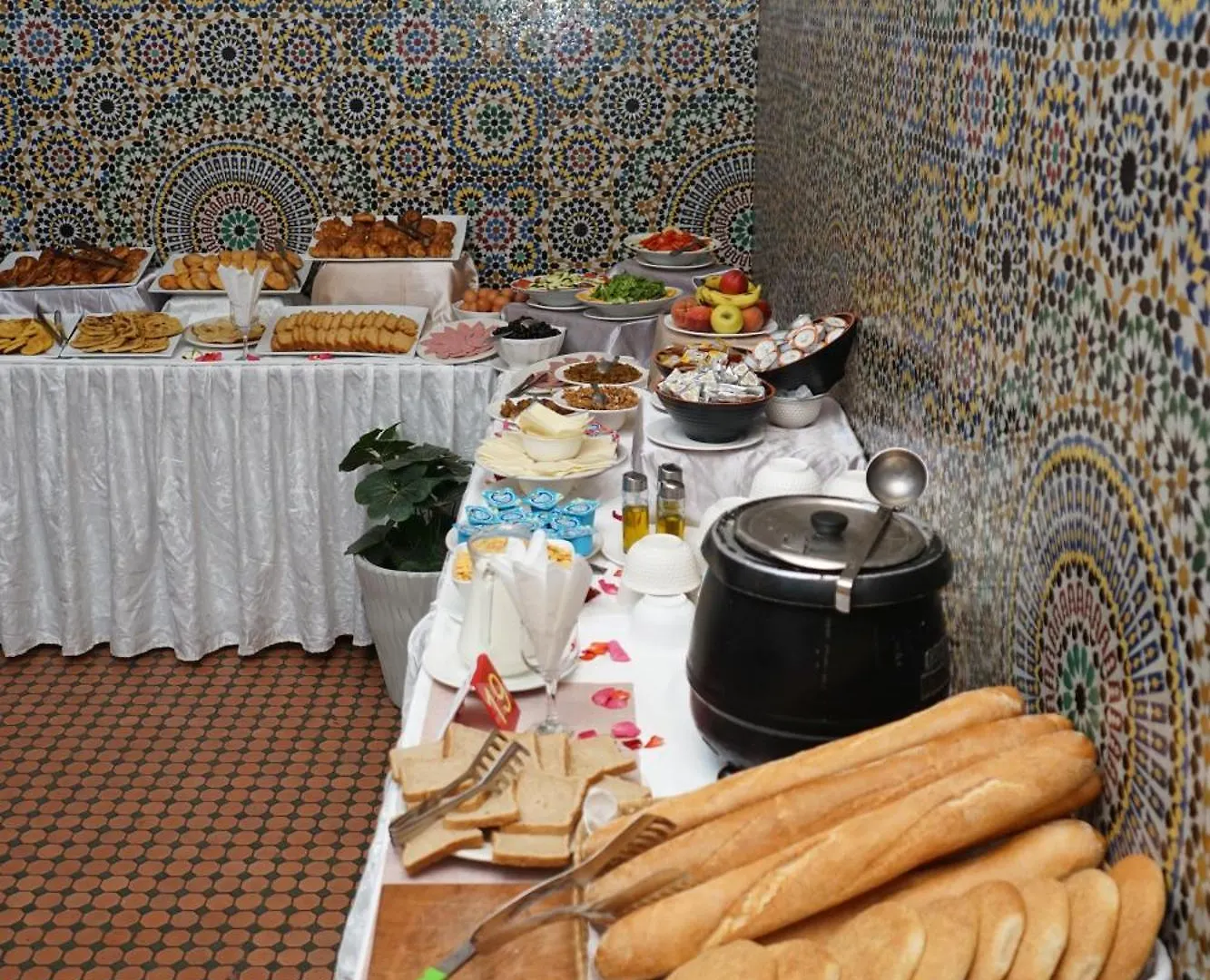 Hotel Nouzha Fes 3*,
